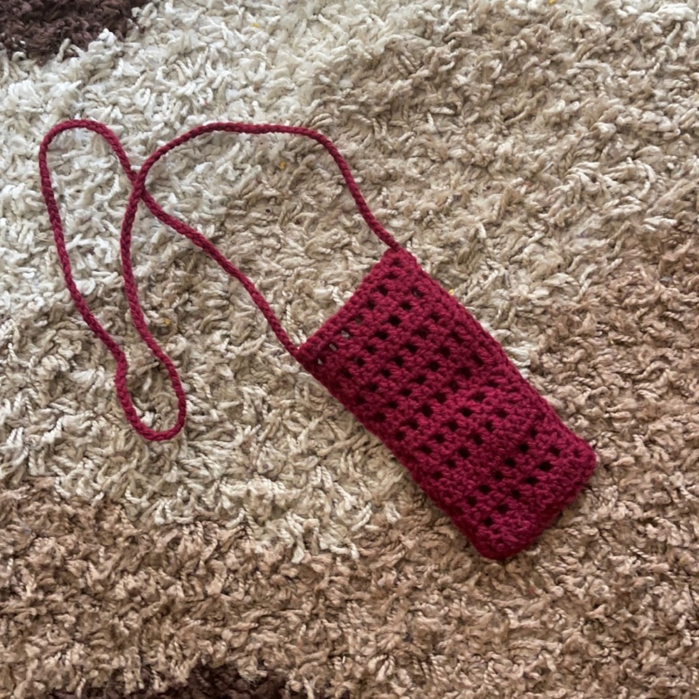 IPhone 12 Pro Max cell phone carrier for shoulder